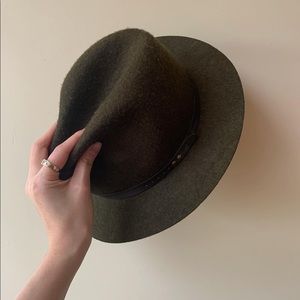 100% wool felt hat